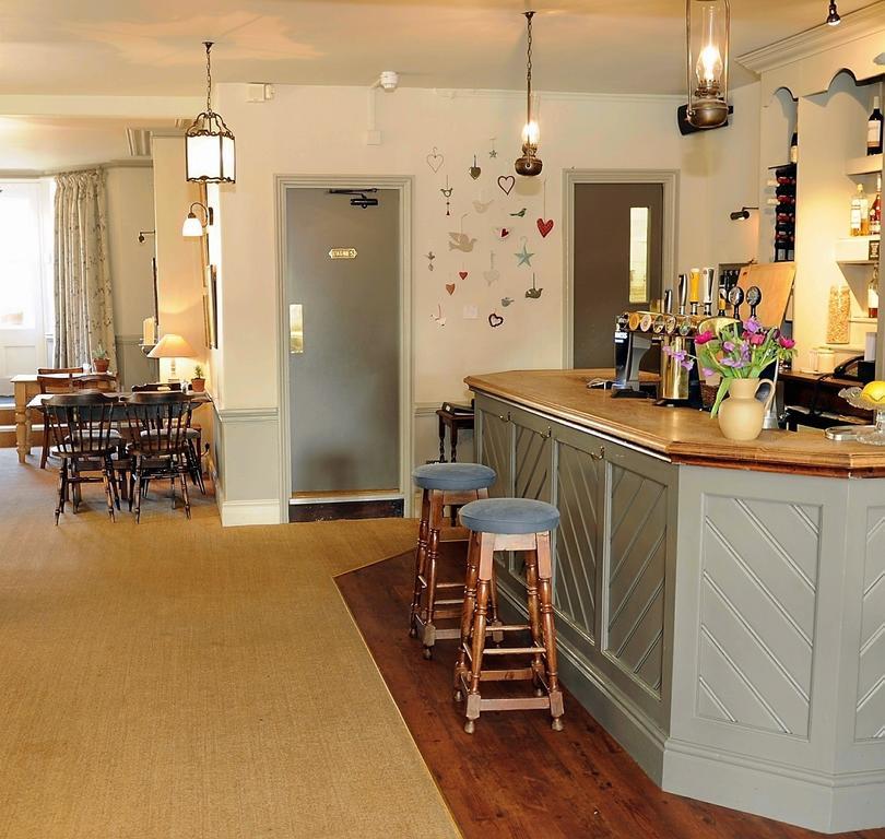 The Falcon Inn Painswick Eksteriør billede